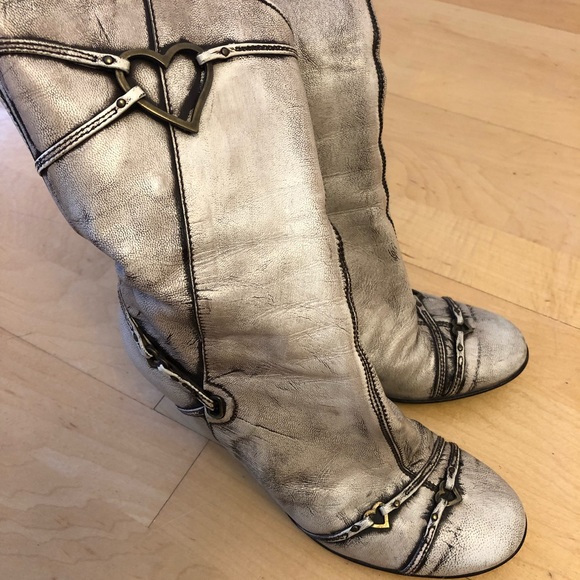 Heels - Picture 1 of 3